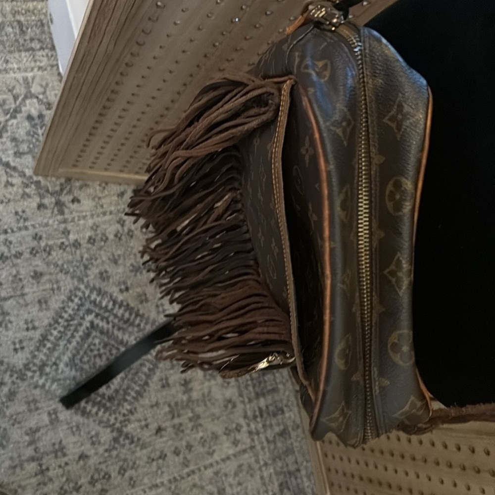 Louis Vuitton Brown Crossbody Bag with Fringe - Picture 10 of 15